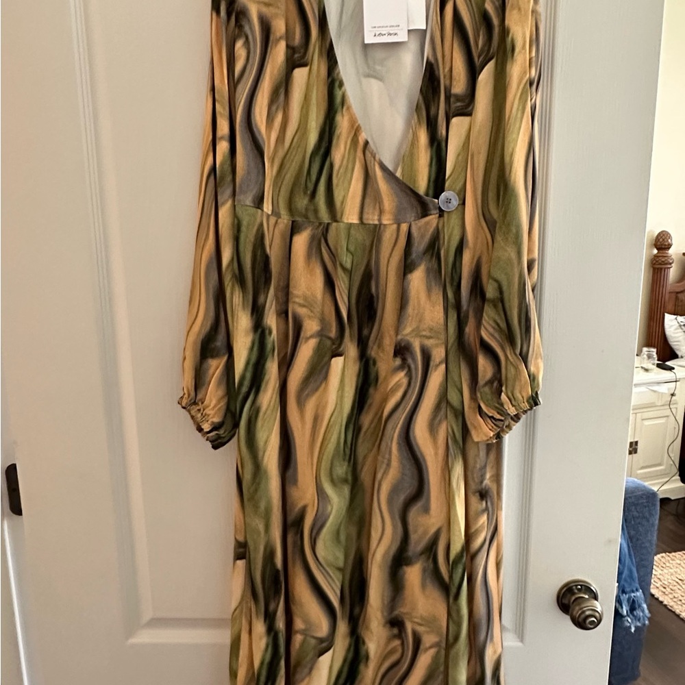 NWT & Other Stories Marble Swirl Print Midi Dress, size 10